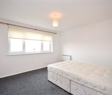 47, Lidgett Park Court, Roundhay, Leeds, LS8 1ED - Photo 3