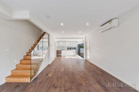 40C Eglinton Street, Kew - Photo 2