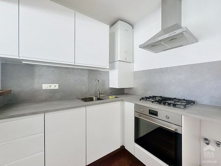 Appartement met 1 slaapkamer en een kantoor te huur in Ukkel - Photo 4