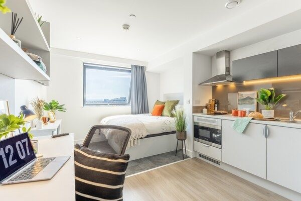 Studio Flat, King William Street, M50 - Photo 1