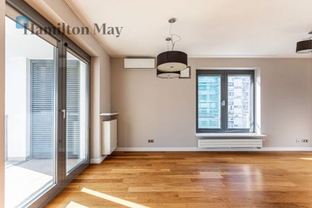 Luksusowy i przestronny apartament w samym centrum Warszawy - Zdjęcie 3