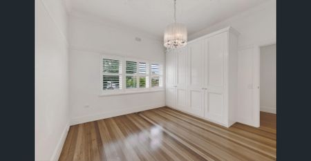 Beautifully Updated Family Home in a Prime Malvern East Pocket - Photo 4