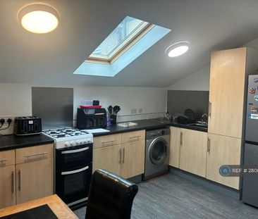 2 bedroom flat to rent - Photo 1