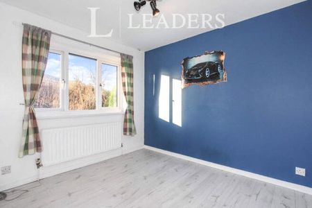 3 bedroom house to rent Red Lion Square, Chesterton, Newcastle, ST5 - Photo 5