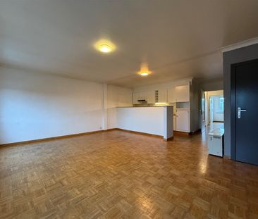 Centraal gelegen appartement met 2 slaapkamers. - Foto 2