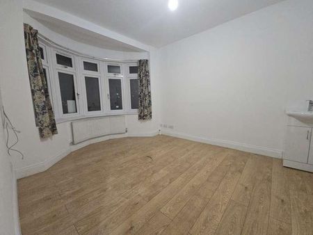 Uxbridge Road, Southall, UB1 - Photo 3