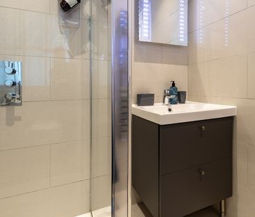 Room in a Shared Flat, Sydney Place, SW7 - Photo 4