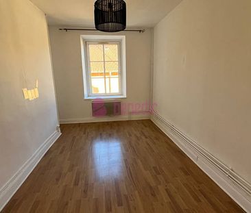 LOCATION ROMBAS F3 DEUX CHAMBRES - Photo 1