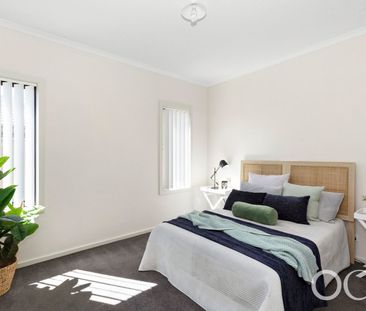 Open the Door to Sensational Family Living - Photo 2