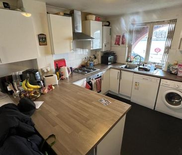 4 bedroom townhouse to rent - Photo 6