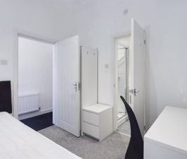 Maple Street, Middlesbrough - Photo 2