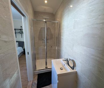 4 bedroom house to rent - Photo 2