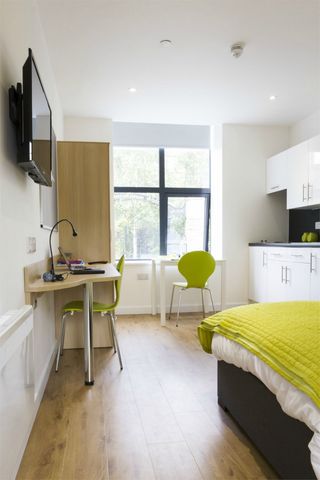 Firth Street, Huddersfield, West Yorkshire, HD1 - Photo 5