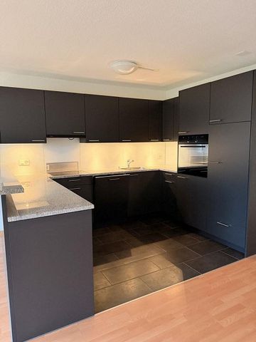 Lichtdurchflutete 3.5 Zimmer Wohnung mit offener Küche und top Lage! - Photo 4