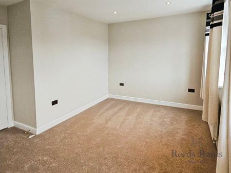 3 bedroom end of terrace house to rent - Photo 5