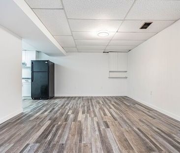 For Lease - 68 Rymal Road, Hamilton, Ontario - Photo 5