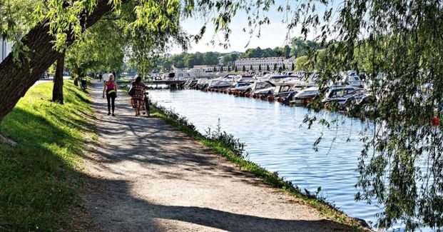 Fullt utrustad 1,5:a nära City med strålande sjöutsikt - Photo 1