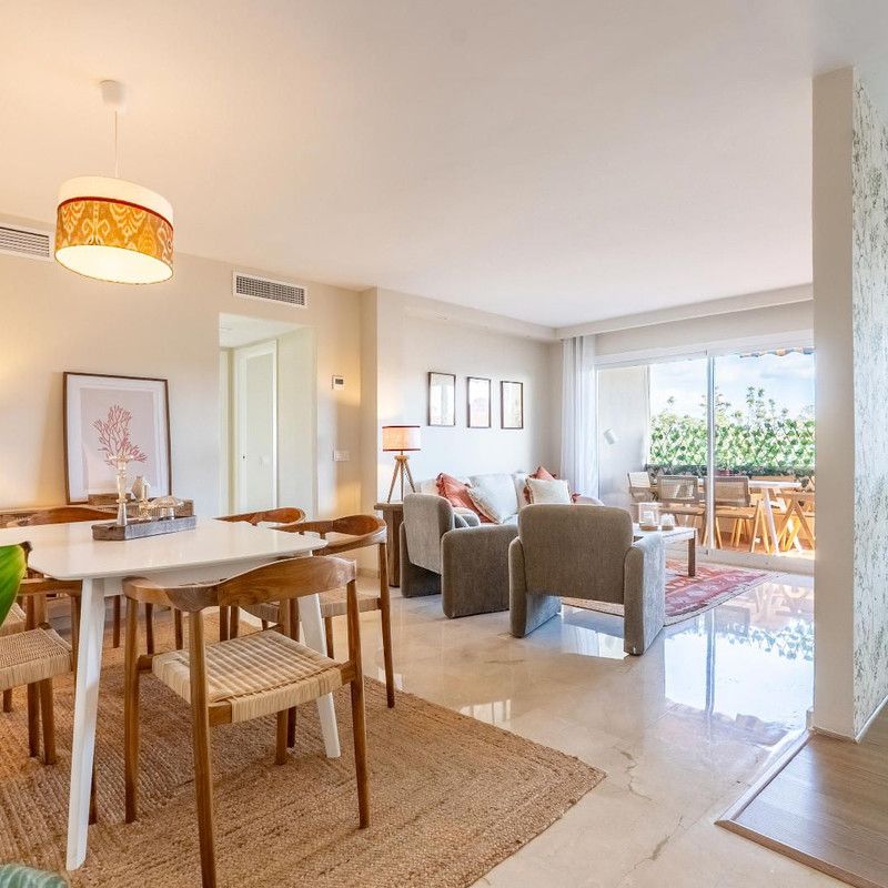 Middle Floor Apartment · Nueva Andalucía - Foto 1
