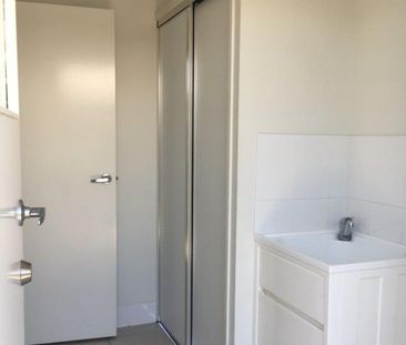 96 Oldmill Drive, Beaconsfield - Photo 6