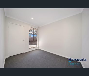 53 Christmas Avenue, Heathridge, WA 6027 - Photo 6