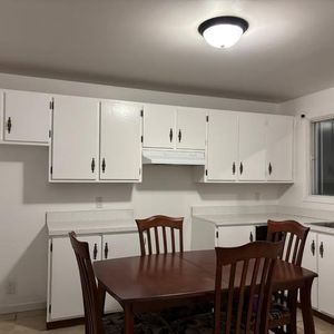 2e étage, propre, ensoleillé et près des commodités et du CEGEP, 500$ pour une occupation - Photo 2