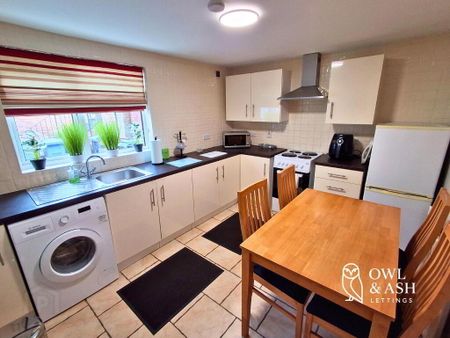 103c Drumbeg Drive, Lisburn, BT28 1QJ - Photo 4