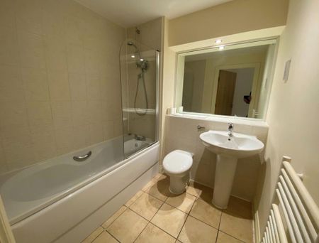 3 bedroom apartment to rent - Photo 5