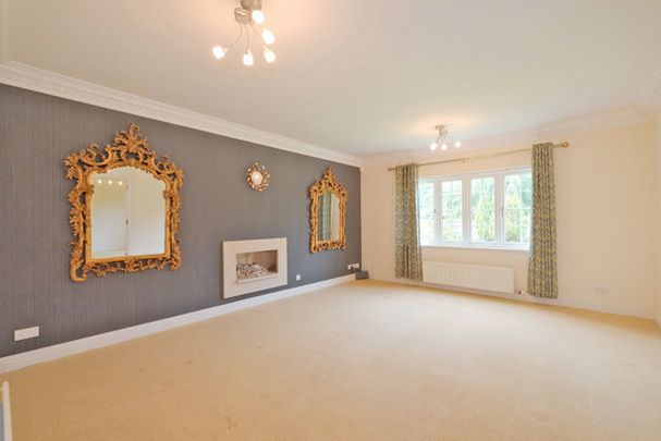 6 Grandholm Gardens, AB22 8AG, Aberdeen - Photo 1