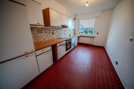 Zentral gelegene 4,5-Zimmer-Wohnung mit Weitblick und Garage im Hagener Hochschulviertel/Boloh - Photo 3