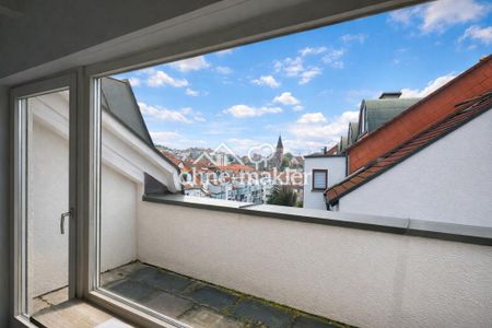 Lichtdurchflutete zentrale 3-Zi.-Wohnung mit hohen Decken und großer Loggia - Foto 3