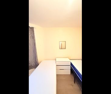 Room in a Shared House, Arcadian Gardens, N22 - Photo 3