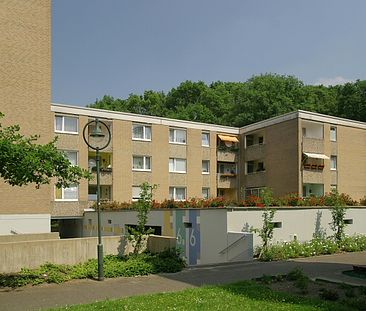 3-Zimmer-Wohnung in Düsseldorf-Garath (unrenovierte Übergabe) - Foto 1