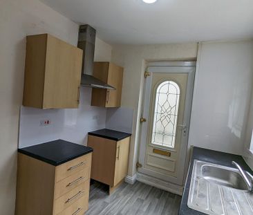2 bedroom terraced house to rent - Photo 6