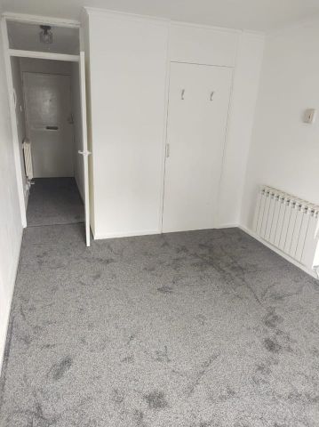 1 Bed Flat, Carrick Point, LE5 - Photo 4