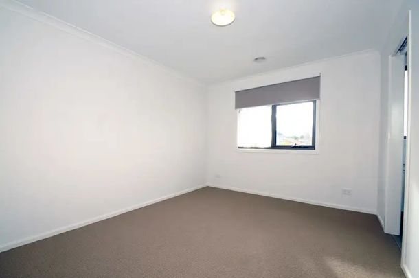 17B Albert Street, Mordialloc VIC 3195 - Photo 1