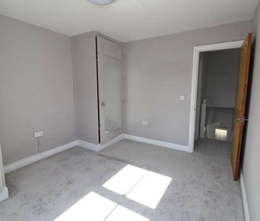 Trinity Lane, Beverley, HU17 - Photo 4