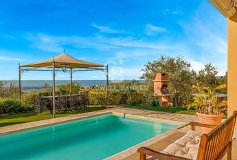 Via Murli, Pietrasanta, Tuscany 54038