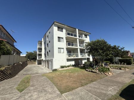 8/20 Burwood Street MEREWETHER NSW 2291 - Photo 3