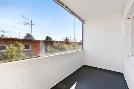 GREAT VALUE APARTMENT WITH VIEW - Photo 4