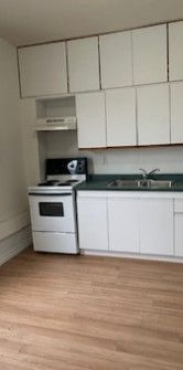 82 Nottawasaga 1 Orillia | $900 per month | Plus Hydro - Photo 1