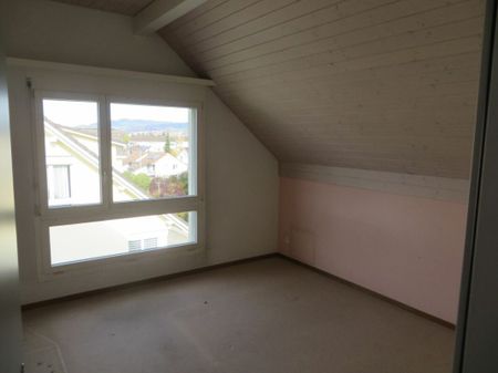 Schmucke 2.5 Zr. Dachwohnung mit Wintergarten - Photo 2