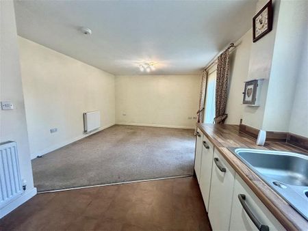 Wessex Drive, Giltbrook, NOTTINGHAM - Photo 5