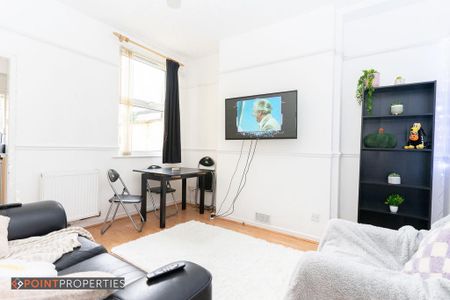 3 bedroom terraced house to rent - Photo 2