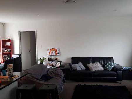 Takanini - Modern 4 Bedroom Home - Photo 5