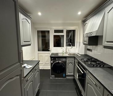 3 Bed Semi-Detached House, Dunsmore Road, LU1 - Photo 3