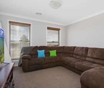 Modern Family Home in Murray Park Estate - Comfort, Space & Style - Photo 3