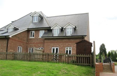 Woodland Grange, Hay Street, Steeple Morden - Photo 2