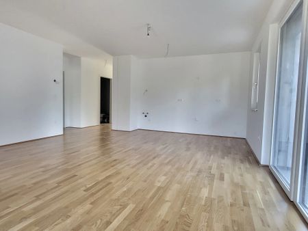 ERSTBEZUG 4-Zimmer-Wohnung mit Terrasse und Garten, Top 1 - Photo 2