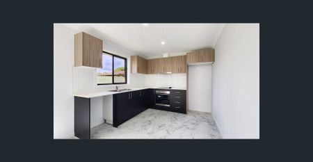 Beautiful Two-Bedroom Granny Flat in Quiet St Clair Location - Photo 5