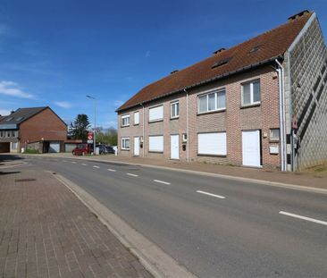 Gunstig gelegen woning met 4 slpk., tuin en garage - Photo 1